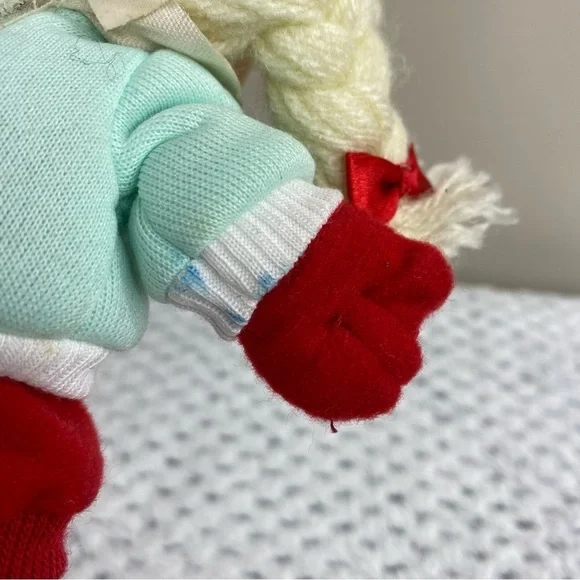 NWT Precious Moments Applause Vintage Stuffed Doll Blond Braids Bear Sweater - Picture 7 of 9